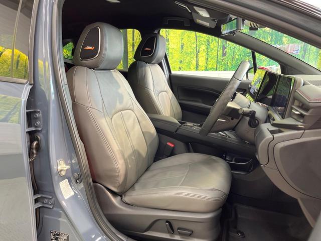 オーラ ニスモ　後期　９型コネクトナビ　全周囲カメラ　ＢＯＳＥサウンド　ブラックルーフ　衝突被害軽減システム　プロパイロット　禁煙車　シートヒーター　パワーシート　コーナーセンサー　スマートキー　ＬＥＤヘッド　ＥＴＣ（9枚目）