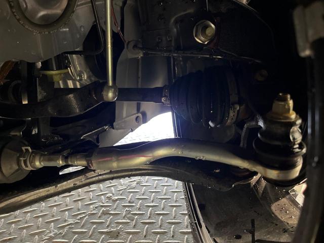 オーラ ニスモ　後期　９型コネクトナビ　全周囲カメラ　ＢＯＳＥサウンド　ブラックルーフ　衝突被害軽減システム　プロパイロット　禁煙車　シートヒーター　パワーシート　コーナーセンサー　スマートキー　ＬＥＤヘッド　ＥＴＣ（21枚目）