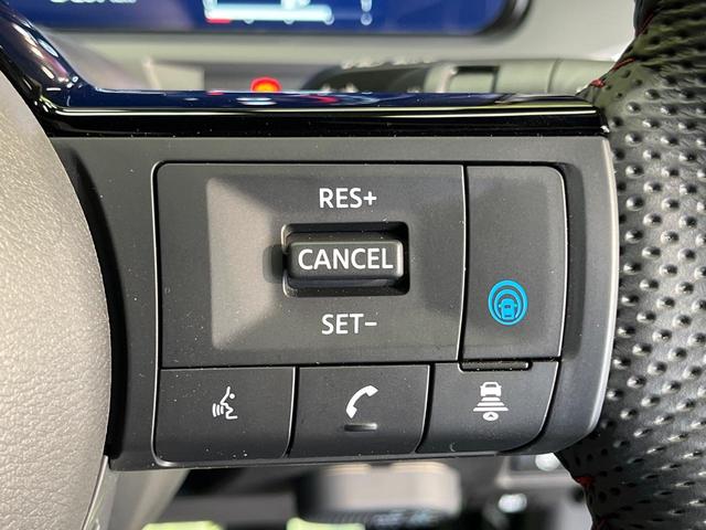 オーラ ニスモ　後期　９型コネクトナビ　全周囲カメラ　ＢＯＳＥサウンド　ブラックルーフ　衝突被害軽減システム　プロパイロット　禁煙車　シートヒーター　パワーシート　コーナーセンサー　スマートキー　ＬＥＤヘッド　ＥＴＣ（52枚目）