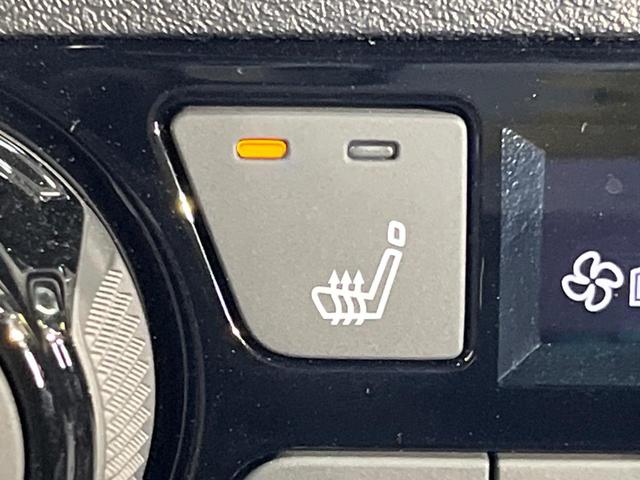 オーラ ニスモ　後期　９型コネクトナビ　全周囲カメラ　ＢＯＳＥサウンド　ブラックルーフ　衝突被害軽減システム　プロパイロット　禁煙車　シートヒーター　パワーシート　コーナーセンサー　スマートキー　ＬＥＤヘッド　ＥＴＣ（61枚目）