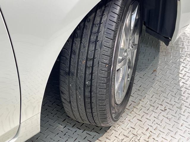 プリウスアルファ Ｓ　チューン　ブラック　ＳＤナビ　バックカメラ　オートライト　ＥＴＣ　スマートキー　ＬＥＤヘッドライト　禁煙車　Ｂｌｕｅｔｏｏｔｈ接続可　フルセグ　電動格納ミラー　ＣＤ　ＤＶＤ　純正１６インチアルミホイール（32枚目）