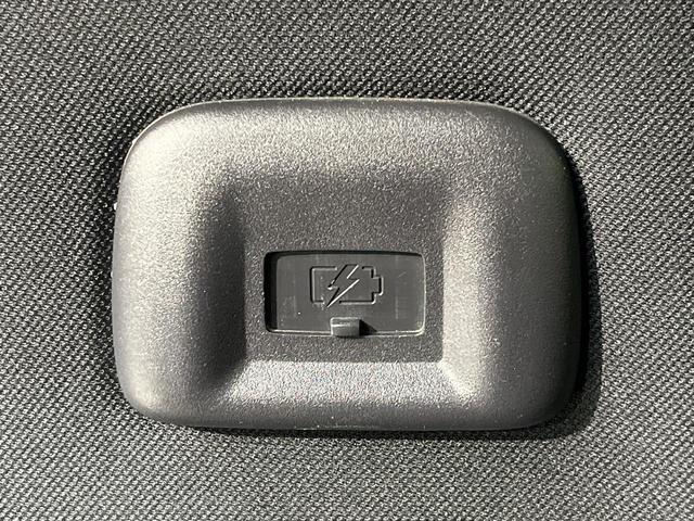 セレナ ハイウェイスターＶ　フリップダウンモニター　純正１０型ナビ　アラウンドビューモニター　プロパイロット　ハンズフリー両側電動スライド　ＢＳＭ　オートハイビーム　クリアランスソナー　ＬＥＤヘッドライト　禁煙車（60枚目）