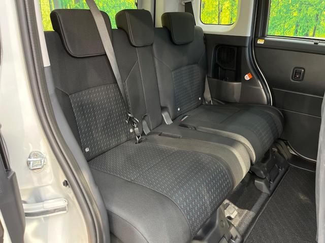 ���i���ȃI���W�i���t���A�}�b�g���I�v�V�����ɂĂ��p�ӂ��Ă���܂��B���D���ȃf�U�C����J���[�����Ԃɍ��킹�đI��ł����������Ƃ��ł��܂���