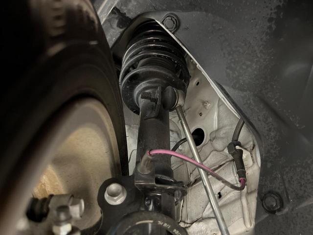 ソリオ ハイブリッドＭＺ　８型ナビ　セーフティサポート　ＨＵＤ　両側電動ドア　シートヒーター　アダプティブクルーズ　ＬＥＤヘッド　ＬＥＤフォグ　コーナーセンサー　スマートキー　ＥＴＣ　Ｂｌｕｅｔｏｏｔｈ　アイドリングストップ（20枚目）