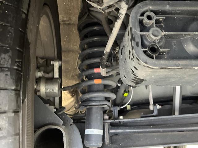 シエンタ ハイブリッドＧ　クエロ　純正９型ナビ　両側電動スライド　セーフティーセンス　クリアランスソナー　クルーズコントロール　ＬＥＤヘッド　バックカメラ　ハーフレザーシート　ＥＴＣ　フルセグ　Ｂｌｕｅｔｏｏｔｈ　ＣＤ／ＤＶＤ　禁煙車（22枚目）