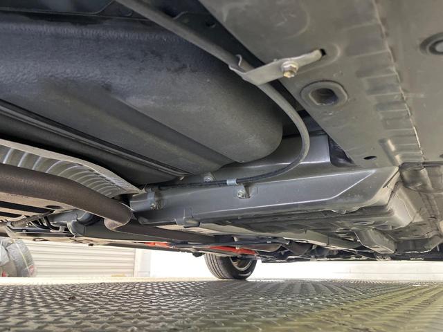 シエンタ ハイブリッドＧ　クエロ　純正９型ナビ　両側電動スライド　セーフティーセンス　クリアランスソナー　クルーズコントロール　ＬＥＤヘッド　バックカメラ　ハーフレザーシート　ＥＴＣ　フルセグ　Ｂｌｕｅｔｏｏｔｈ　ＣＤ／ＤＶＤ　禁煙車（24枚目）