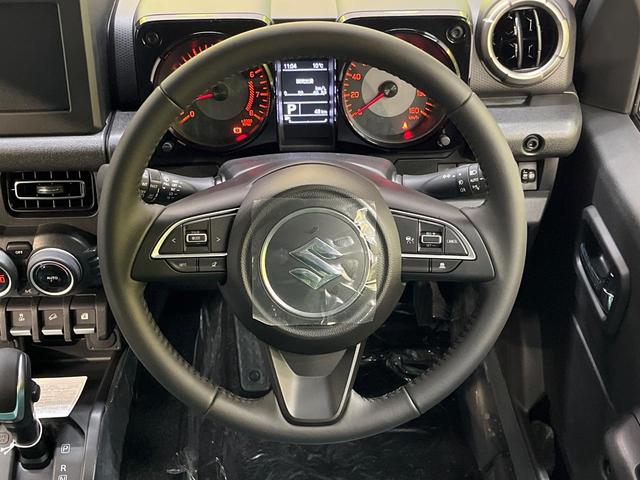 ジムニーノマド ＦＣ　登録済未使用車　セーフティサポート　アダプティブクルーズコントロール　シートヒーター　コーナーセンサー　ＬＥＤヘッドライト　アイドリングストップ　スマートキー　フロントフォグライト（11枚目）