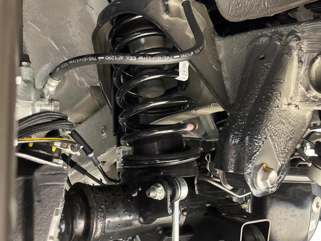 ジムニーノマド ＦＣ　登録済未使用車　セーフティサポート　アダプティブクルーズコントロール　シートヒーター　コーナーセンサー　ＬＥＤヘッドライト　アイドリングストップ　スマートキー　フロントフォグライト（20枚目）