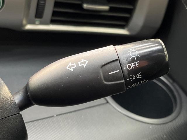 フリード Ｇ　ジャストセレクション　純正ナビ　オートライト　スマートキー　ＥＴＣ　バックカメラ　Ｂｌｕｅｔｏｏｔｈ　ＨＩＤヘッドライト　パワースライドドア　電動格納ミラー　オートエアコン（5枚目）