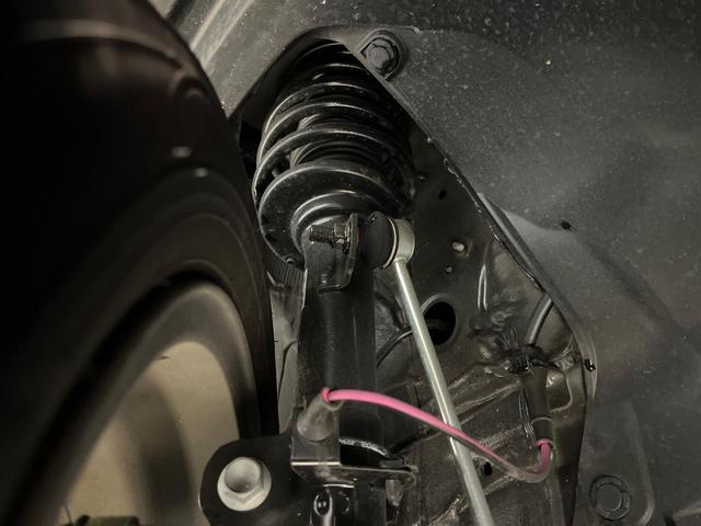 ソリオバンディット ハイブリッドＳＶ　純正９インチナビ　セーフティサポート　アダプティブクルーズコントロール　両側パワースライドドア　全方位モニター　ＨＵＤ　コーナーセンサー　ハイビームアシスト　ＬＥＤヘッドライト　スマートキー（20枚目）