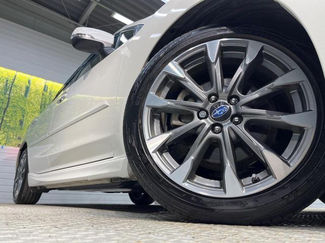 �y�����P�V�C���`�A���~�z�C�[���z�O�ςɃ}�b�`���������A���~�z�C�[���𑕒����Ă���܂��B�e��ЊO�A���~�z�C�[����A�X�^�b�h���X�^�C�����戵�����Ă���܂��B���񂲑��k����������