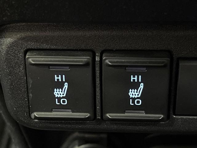 シエンタ ハイブリッドＺ　１０．５インチナビ　フリップダウンモニター　パノラミックビューモニター　ＢＳＭ　トヨタチームメイト　ステアリングヒーター　アクセサリーコンセント　シートヒーターオートハイビーム　セーフティセンス（7枚目）