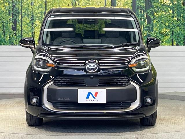 シエンタ ハイブリッドＺ　１０．５インチナビ　フリップダウンモニター　パノラミックビューモニター　ＢＳＭ　トヨタチームメイト　ステアリングヒーター　アクセサリーコンセント　シートヒーターオートハイビーム　セーフティセンス（16枚目）