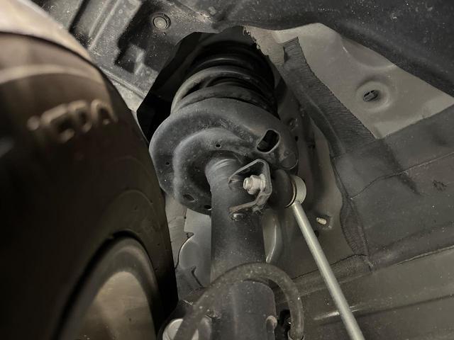 シエンタ ハイブリッドＺ　１０．５インチナビ　フリップダウンモニター　パノラミックビューモニター　ＢＳＭ　トヨタチームメイト　ステアリングヒーター　アクセサリーコンセント　シートヒーターオートハイビーム　セーフティセンス（21枚目）