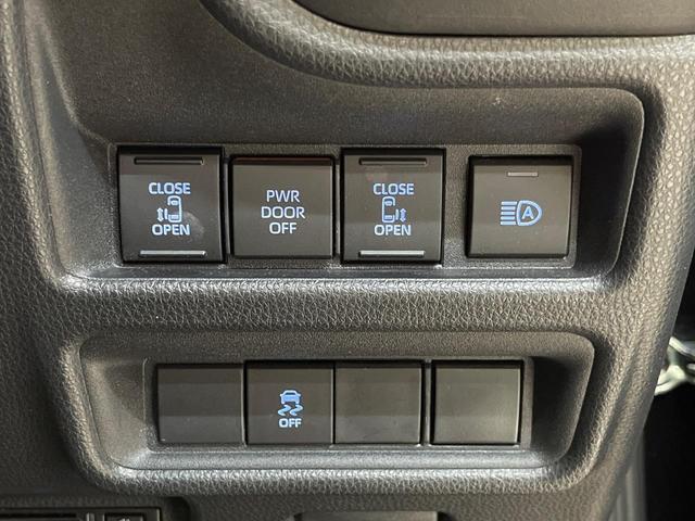 シエンタ ハイブリッドＺ　１０．５インチナビ　フリップダウンモニター　パノラミックビューモニター　ＢＳＭ　トヨタチームメイト　ステアリングヒーター　アクセサリーコンセント　シートヒーターオートハイビーム　セーフティセンス（38枚目）