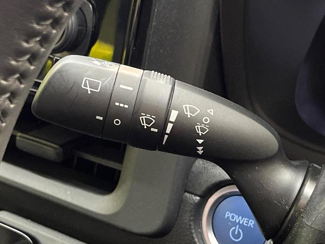 シエンタ ハイブリッドＺ　１０．５インチナビ　フリップダウンモニター　パノラミックビューモニター　ＢＳＭ　トヨタチームメイト　ステアリングヒーター　アクセサリーコンセント　シートヒーターオートハイビーム　セーフティセンス（46枚目）