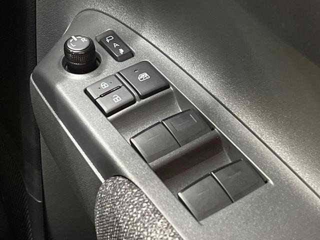 シエンタ ハイブリッドＺ　１０．５インチナビ　フリップダウンモニター　パノラミックビューモニター　ＢＳＭ　トヨタチームメイト　ステアリングヒーター　アクセサリーコンセント　シートヒーターオートハイビーム　セーフティセンス（48枚目）