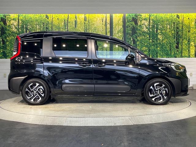 シエンタ ハイブリッドＺ　１０．５インチナビ　フリップダウンモニター　パノラミックビューモニター　ＢＳＭ　トヨタチームメイト　ステアリングヒーター　アクセサリーコンセント　シートヒーターオートハイビーム　セーフティセンス（63枚目）