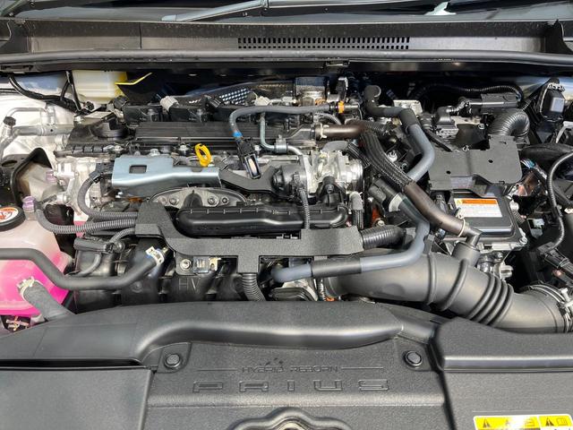 プリウス Ｚ　フルモデリスタエアロ　１２．３インチＤＡ　パノラマルーフ　デジタルインナーミラー　パノラミックビューモニター　トヨタチームメイト　シートベンチレーション　合皮レザーシート　ＢＳＭ　セーフティセンス（18枚目）