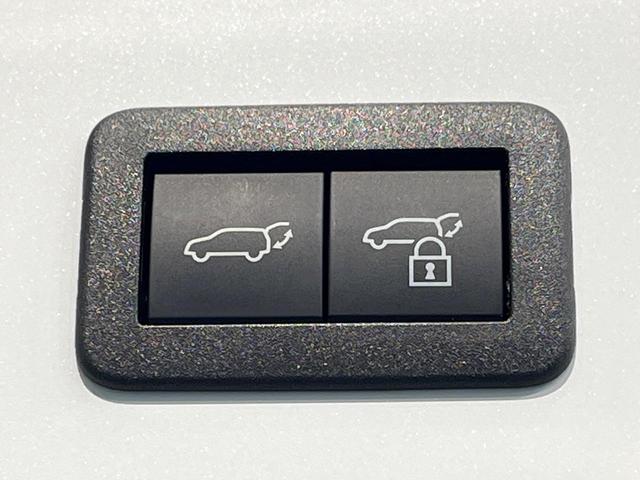 プリウス Ｚ　フルモデリスタエアロ　１２．３インチＤＡ　パノラマルーフ　デジタルインナーミラー　パノラミックビューモニター　トヨタチームメイト　シートベンチレーション　合皮レザーシート　ＢＳＭ　セーフティセンス（36枚目）