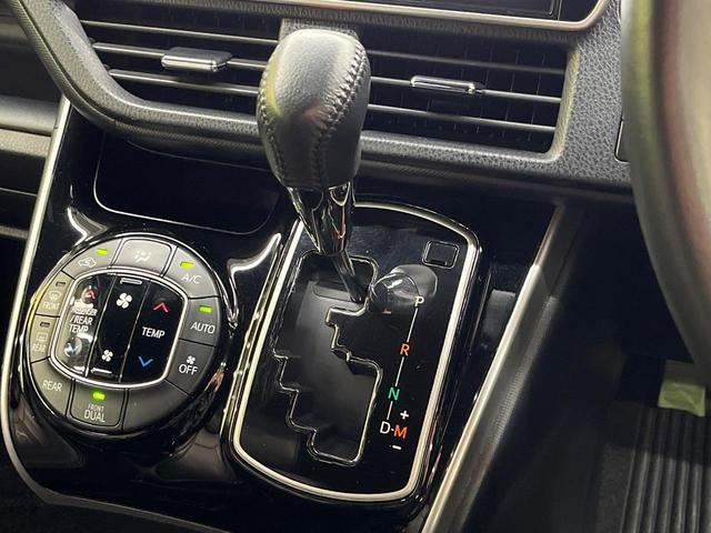 ヴォクシー ＺＳ　煌　後期　純正１０インチナビ　モデリスタエアロ　フリップダウンモニター　両側パワースライドドア　クルーズコントロール　セーフティセンス　オートハイビーム　ＬＥＤヘッドライト　バックカメラ　スマートキー（24枚目）