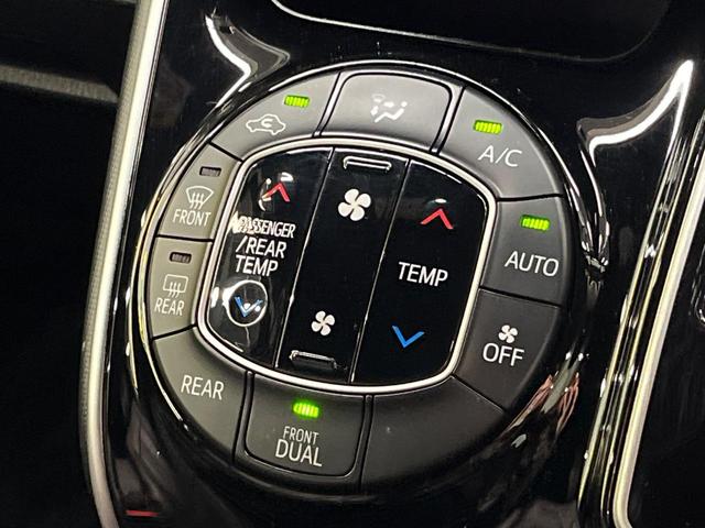 ヴォクシー ＺＳ　煌　後期　純正１０インチナビ　モデリスタエアロ　フリップダウンモニター　両側パワースライドドア　クルーズコントロール　セーフティセンス　オートハイビーム　ＬＥＤヘッドライト　バックカメラ　スマートキー（41枚目）