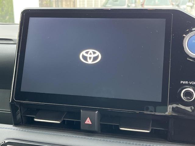 ヴォクシー ハイブリッドＳ－Ｚ　純正１０．５型ディスプレイオーディオ　快適利便ＰＫＧ　三眼ＬＥＤヘッドライト　両側電動ドア　全周囲カメラ　衝突軽減　レーダークルーズ　禁煙車　電動リアゲート　ハーフレザー　ドラレコ　コーナーセンサー（3枚目）