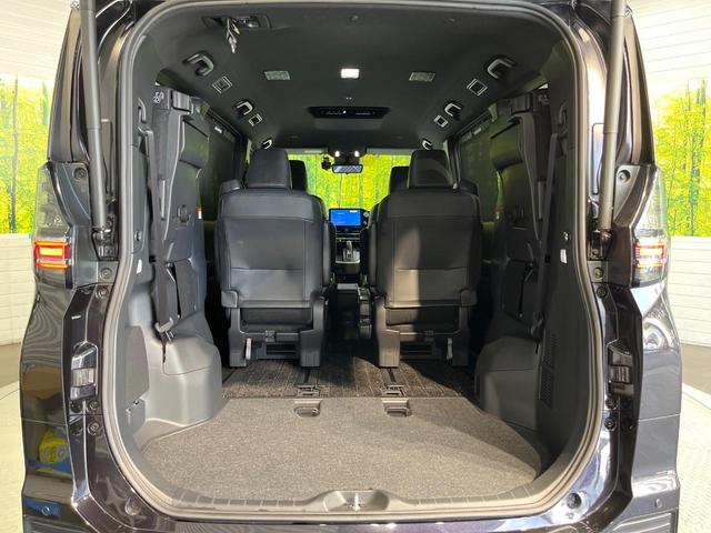 ヴォクシー ハイブリッドＳ－Ｚ　純正１０．５型ディスプレイオーディオ　快適利便ＰＫＧ　三眼ＬＥＤヘッドライト　両側電動ドア　全周囲カメラ　衝突軽減　レーダークルーズ　禁煙車　電動リアゲート　ハーフレザー　ドラレコ　コーナーセンサー（11枚目）