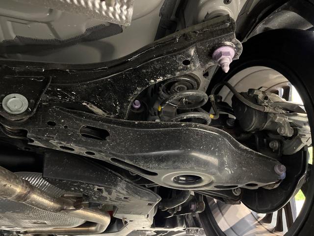 プリウス Ｚ　モデリスタエアロ　１２．３インチＤＡ　デジタルインナーミラー　パノラミックビューモニター　アクセサリーコンセント　セーフティセンス　レーダークルーズコントロール　ＢＳＭ　シートベンチレーション（20枚目）