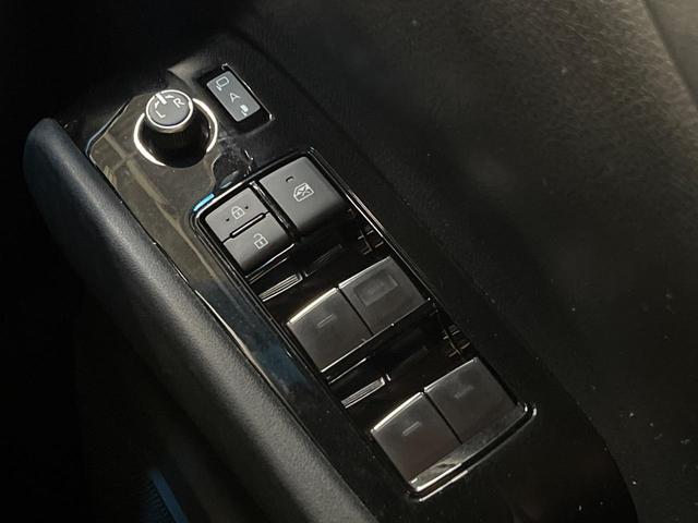 アルファード ２．５Ｓ　タイプゴールドＩＩ　後期　純正９型ディスプレイオーディオ　バックカメラ　両側電動ドア　セーフティセンス　レーダークルーズ　禁煙車　電動リアゲート　ハーフレザーシート　ドラレコ　コーナーセンサー　スマートキー　ＥＴＣ（65枚目）