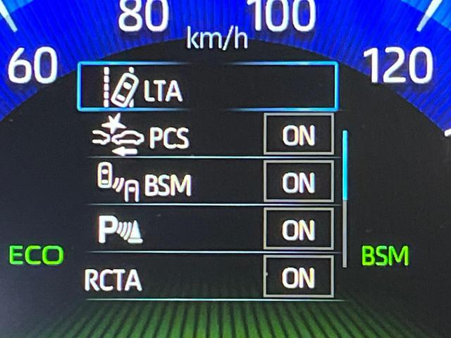 �y�g���^�Z�[�t�e�B�Z���X�z���s���ɑO���̎ԗ�����F�����A�Փ˂������Ȏ��͌x��ƃu���[�L�ŏՓˉ���Ɣ�Q�y�����A�V�X�g�B�����S�Ƀh���C�u�����y���݂��������܂��B