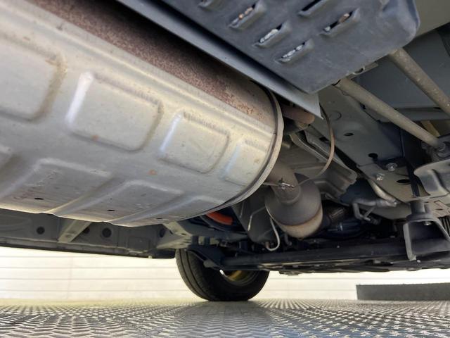 セレナ ｅ－パワー　ハイウェイスターＶ　純正１０インチナビ　フリップダウンモニター　プロパイロット　ハンズフリー両側パワースライドドア　インテリジェントルームミラー　ＢＳＭ　アラウンドビューモニター　電動パーキンクブレーキ（23枚目）