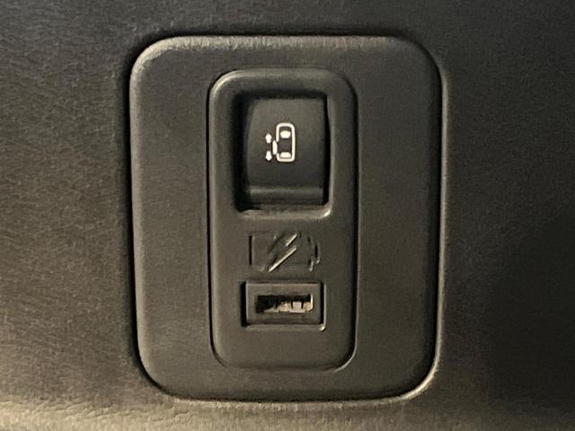 セレナ ｅ－パワー　ハイウェイスターＶ　純正１０インチナビ　フリップダウンモニター　プロパイロット　ハンズフリー両側パワースライドドア　インテリジェントルームミラー　ＢＳＭ　アラウンドビューモニター　電動パーキンクブレーキ（40枚目）