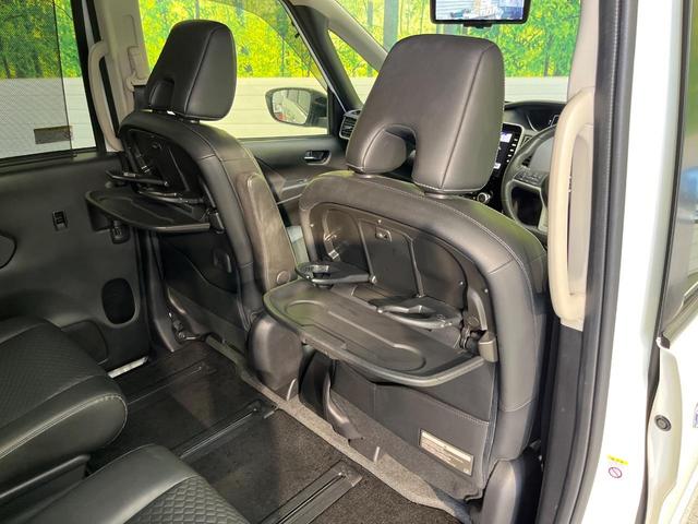 セレナ ｅ－パワー　ハイウェイスターＶ　純正１０インチナビ　フリップダウンモニター　プロパイロット　ハンズフリー両側パワースライドドア　インテリジェントルームミラー　ＢＳＭ　アラウンドビューモニター　電動パーキンクブレーキ（51枚目）