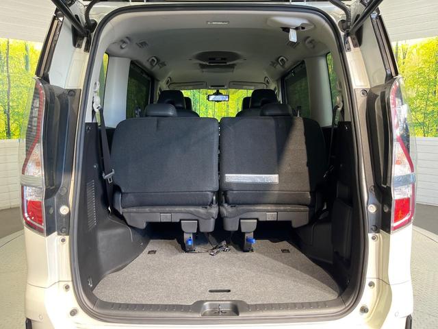 セレナ ｅ－パワー　ハイウェイスターＶ　純正１０インチナビ　フリップダウンモニター　プロパイロット　ハンズフリー両側パワースライドドア　インテリジェントルームミラー　ＢＳＭ　アラウンドビューモニター　電動パーキンクブレーキ（54枚目）