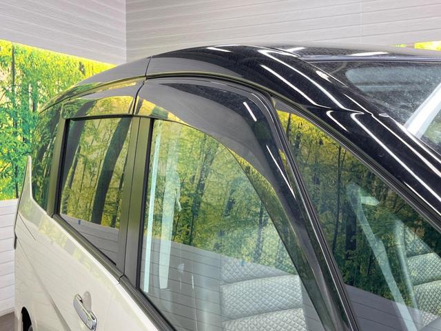 セレナ ｅ－パワー　ハイウェイスターＶ　純正１０インチナビ　フリップダウンモニター　プロパイロット　ハンズフリー両側パワースライドドア　インテリジェントルームミラー　ＢＳＭ　アラウンドビューモニター　電動パーキンクブレーキ（57枚目）