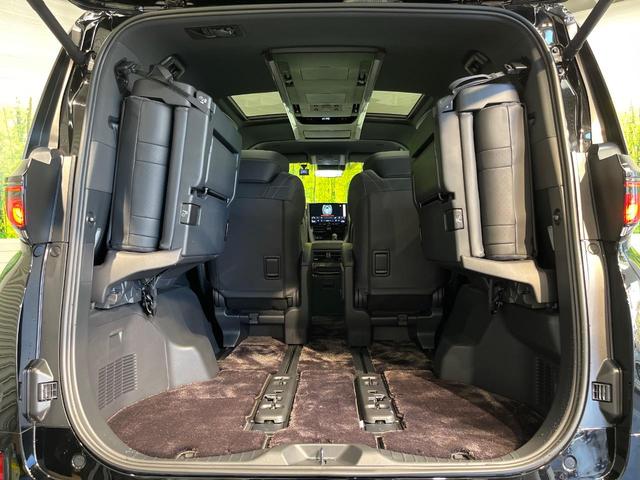 ヴェルファイアハイブリッド Ｚ　プレミア　１４インチナビ　ユニバーサルステップ　１３．２インチ有機ＥＬフリップダウンモニター　左右独立ムーンルーフ　エグゼクティブパワーシート　デジタルインナーミラー　トヨタチームメイト　ＢＳＭ　ＨＵＤ（11枚目）