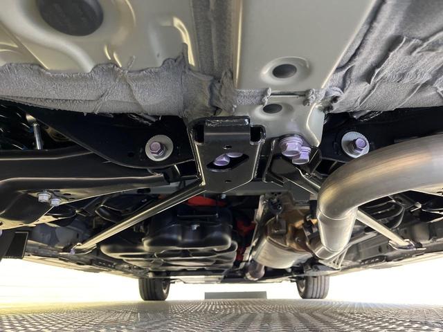 ヴェルファイアハイブリッド Ｚ　プレミア　１４インチナビ　ユニバーサルステップ　１３．２インチ有機ＥＬフリップダウンモニター　左右独立ムーンルーフ　エグゼクティブパワーシート　デジタルインナーミラー　トヨタチームメイト　ＢＳＭ　ＨＵＤ（19枚目）