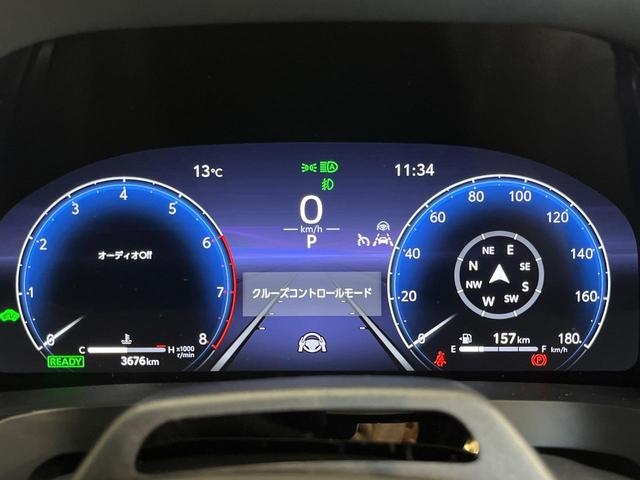 ヴェルファイアハイブリッド Ｚ　プレミア　１４インチナビ　ユニバーサルステップ　１３．２インチ有機ＥＬフリップダウンモニター　左右独立ムーンルーフ　エグゼクティブパワーシート　デジタルインナーミラー　トヨタチームメイト　ＢＳＭ　ＨＵＤ（25枚目）