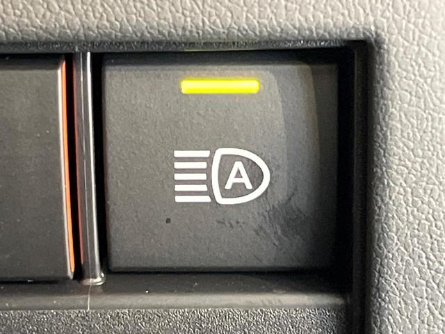 ヴェルファイアハイブリッド Ｚ　プレミア　１４インチナビ　ユニバーサルステップ　１３．２インチ有機ＥＬフリップダウンモニター　左右独立ムーンルーフ　エグゼクティブパワーシート　デジタルインナーミラー　トヨタチームメイト　ＢＳＭ　ＨＵＤ（35枚目）