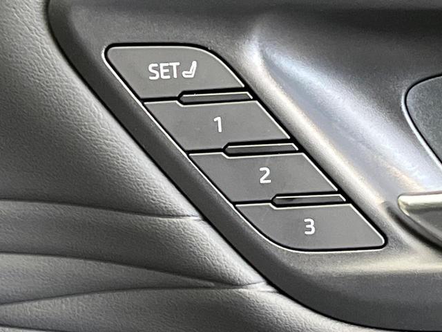 ヴェルファイアハイブリッド Ｚ　プレミア　１４インチナビ　ユニバーサルステップ　１３．２インチ有機ＥＬフリップダウンモニター　左右独立ムーンルーフ　エグゼクティブパワーシート　デジタルインナーミラー　トヨタチームメイト　ＢＳＭ　ＨＵＤ（39枚目）