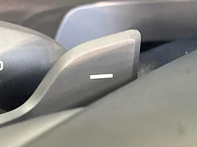 ヴェルファイアハイブリッド Ｚ　プレミア　１４インチナビ　ユニバーサルステップ　１３．２インチ有機ＥＬフリップダウンモニター　左右独立ムーンルーフ　エグゼクティブパワーシート　デジタルインナーミラー　トヨタチームメイト　ＢＳＭ　ＨＵＤ（45枚目）