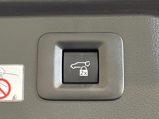 ヴェルファイアハイブリッド Ｚ　プレミア　１４インチナビ　ユニバーサルステップ　１３．２インチ有機ＥＬフリップダウンモニター　左右独立ムーンルーフ　エグゼクティブパワーシート　デジタルインナーミラー　トヨタチームメイト　ＢＳＭ　ＨＵＤ（54枚目）