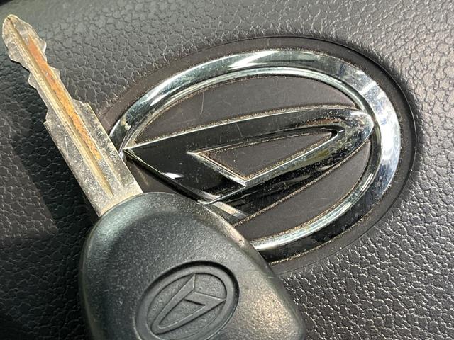 ミライース Ｘ　メモリアルエディション　禁煙車　電動格納ドアミラー　純正１４インチアルミ　ＣＤ　キーレス　アイドリングストップ（5枚目）