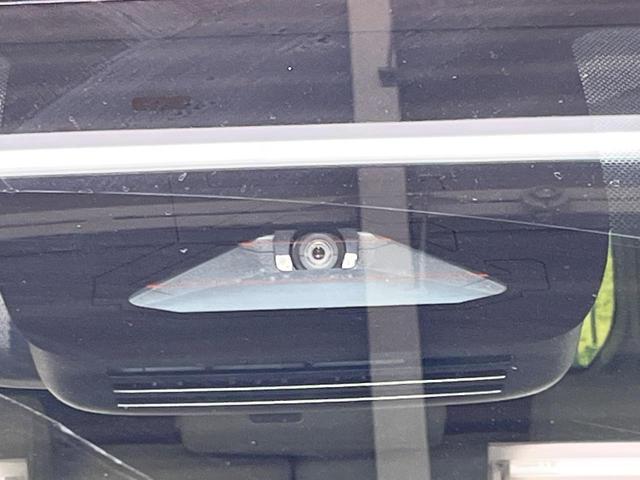 シエンタ ハイブリッドＺ　７人乗　ナビ機能付き１０．５型ディスプレイオーディオ　全周囲カメラ　両側電動ドア　コンフォートＰＫＧ　天井サーキュレーター　１００Ｖ電源　セーフティセンス　レーダークルーズ　禁煙車　前席シートヒーター（6枚目）