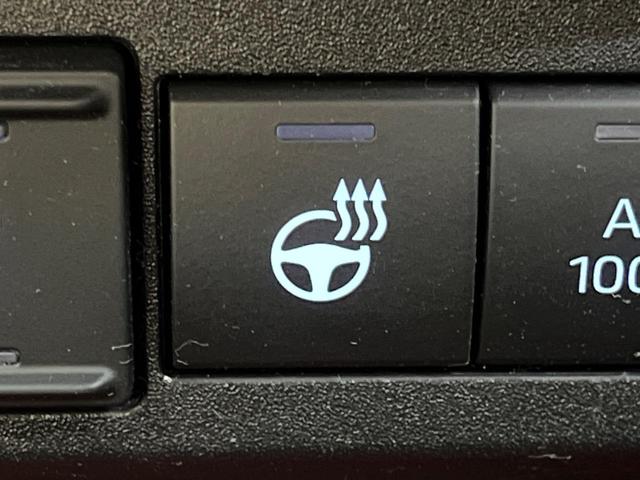 シエンタ ハイブリッドＺ　７人乗　ナビ機能付き１０．５型ディスプレイオーディオ　全周囲カメラ　両側電動ドア　コンフォートＰＫＧ　天井サーキュレーター　１００Ｖ電源　セーフティセンス　レーダークルーズ　禁煙車　前席シートヒーター（7枚目）