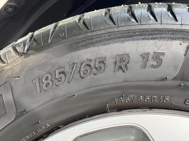 シエンタ ハイブリッドＺ　７人乗　ナビ機能付き１０．５型ディスプレイオーディオ　全周囲カメラ　両側電動ドア　コンフォートＰＫＧ　天井サーキュレーター　１００Ｖ電源　セーフティセンス　レーダークルーズ　禁煙車　前席シートヒーター（33枚目）