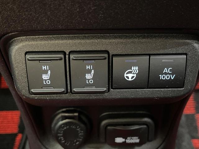 シエンタ ハイブリッドＺ　７人乗　ナビ機能付き１０．５型ディスプレイオーディオ　全周囲カメラ　両側電動ドア　コンフォートＰＫＧ　天井サーキュレーター　１００Ｖ電源　セーフティセンス　レーダークルーズ　禁煙車　前席シートヒーター（56枚目）