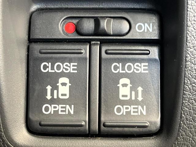 N-BOXカスタム G SSパッケージ 純正ナビ バックカメラ 両側電動スライドドア 前席シートヒーター オートライト HIDヘッドライト 禁煙車 Bluetooth接続可 ETC フルセグ スマートキー 電動格納ミラー(5枚目)