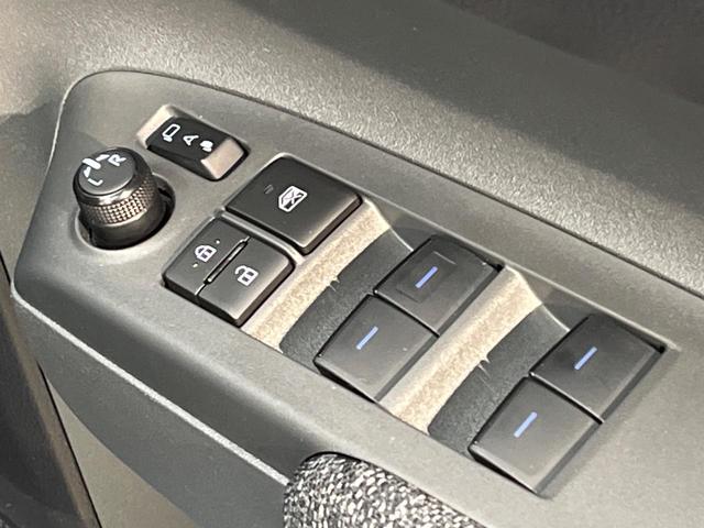 シエンタ ハイブリッドZ 10.5インチデイスプレイオーディオ バックカメラ セーフティセンス LEDヘッドランプ フルセグTV 純正15インチアルミホイール ETC スマートキー レーンディパーチャーアラー(29枚目)